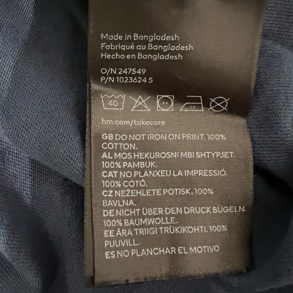 Boys H&M t-shirt - Picture 3 of 3